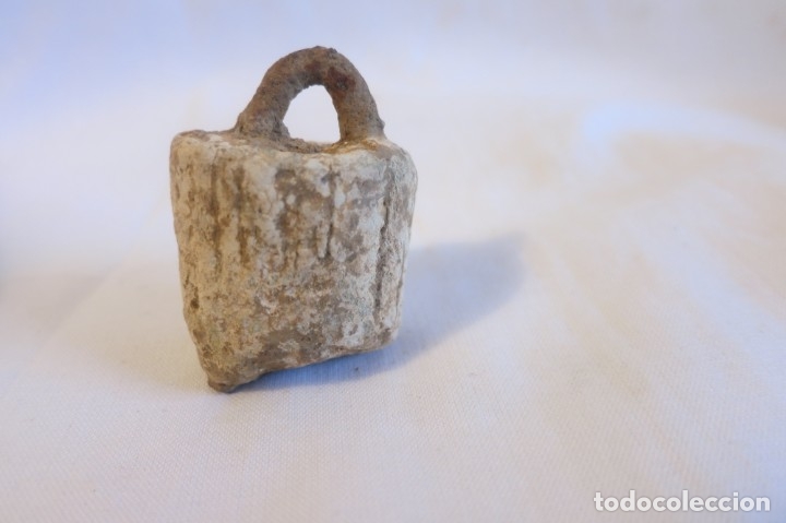 Antig&uuml;edades: pesa de plomo con aro - Foto 4