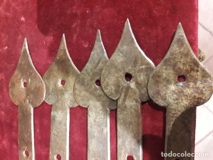 Antig&uuml;edades: 5 bisagras forja. - Foto 2