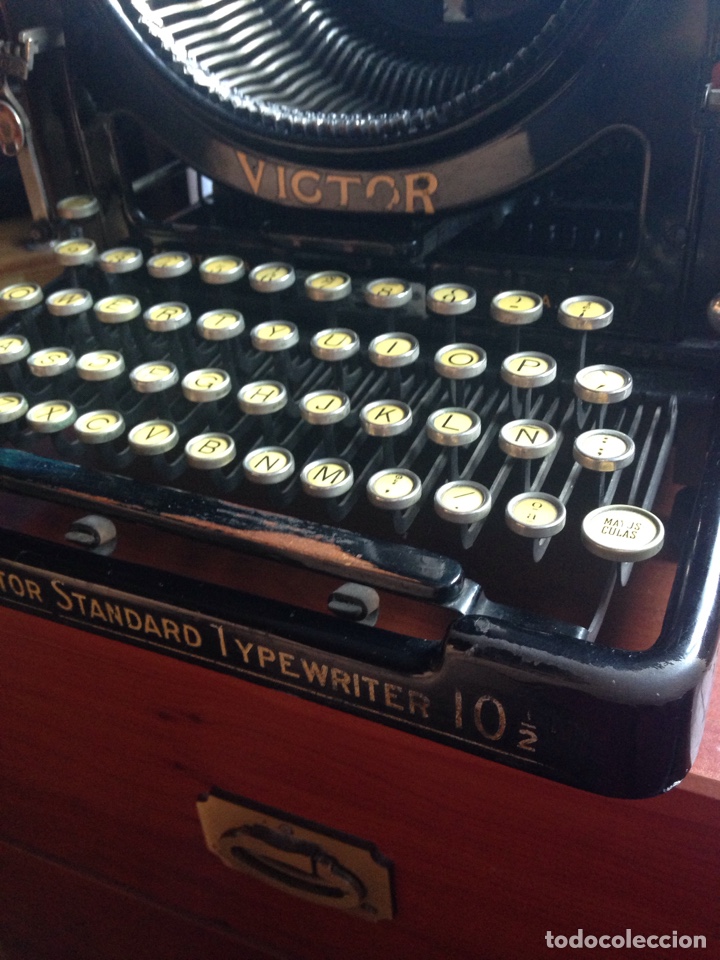 Antig&uuml;edades: M&aacute;quina de escribir V&iacute;ctor 10 - Foto 7