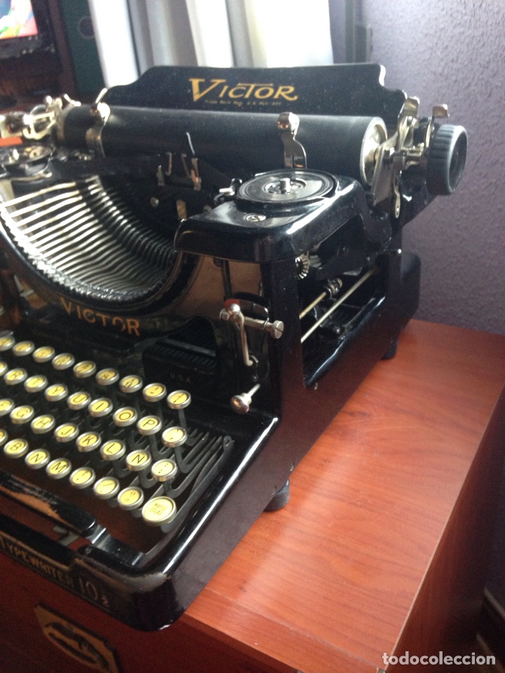 Antig&uuml;edades: M&aacute;quina de escribir V&iacute;ctor 10 - Foto 8