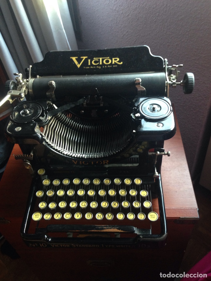 Antig&uuml;edades: M&aacute;quina de escribir V&iacute;ctor 10 - Foto 19