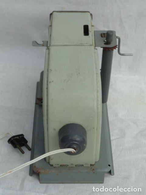 Antig&uuml;edades: PROYECTOR DE CINE NIC. - Foto 5