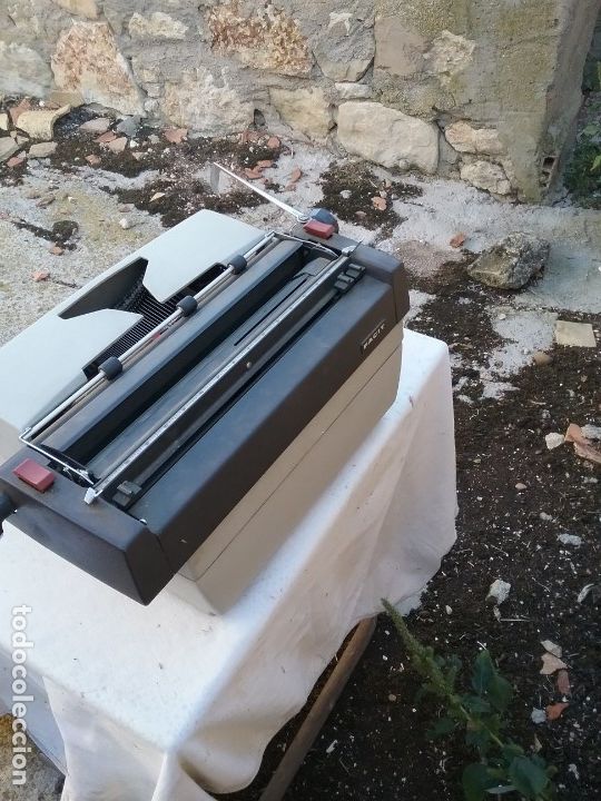 Antig&uuml;edades: Maquina de escribir Facit - Foto 2