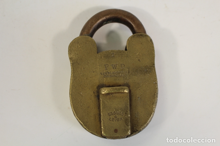 Antig&uuml;edades: candado de bronce antiguo pwd - Foto 2