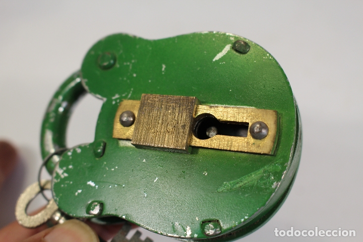 Antig&uuml;edades: candado con 2 llaves - Foto 5