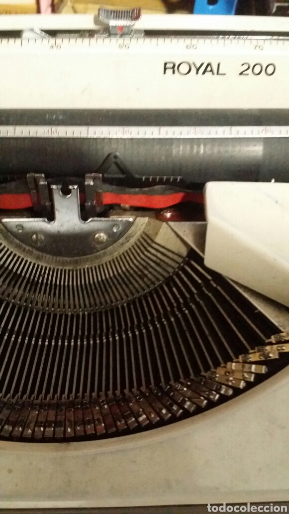 Antig&uuml;edades: Maquina de escribir Royal 200 - Foto 3