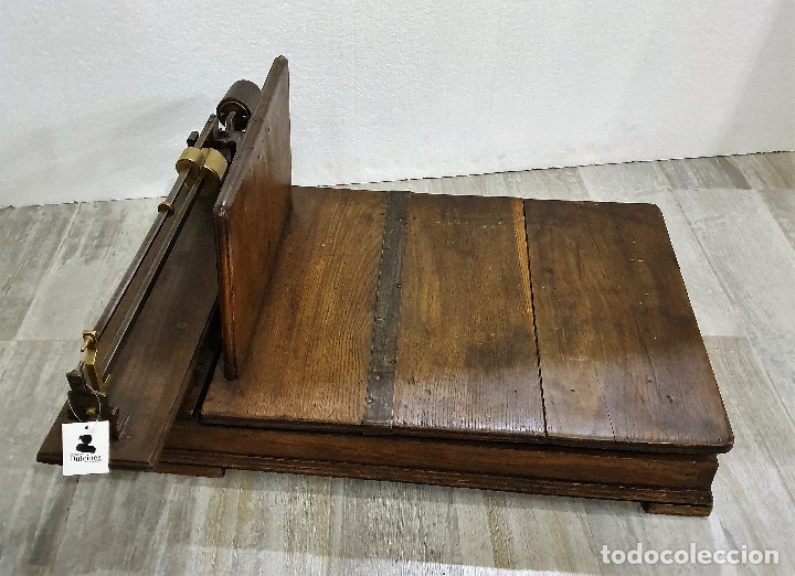 Antig&uuml;edades: BASCULA MADERA - Foto 3