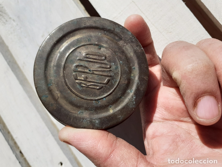 Antig&uuml;edades: QUEMADOR DE LAT&Oacute;N ANTIGUO MARCA - Foto 2