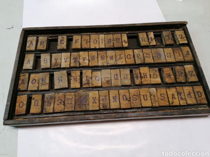Antig&uuml;edades: Juego letras de imprenta - Foto 1