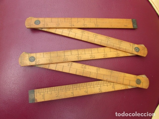 Antig&uuml;edades: ANTIGUA REGLA INGLESA PLEGABLE DE MADERA Y BRONCE - Foto 1