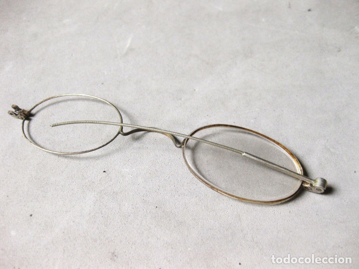 Antig&uuml;edades: Restos de unas gafas antiguas. - Foto 3