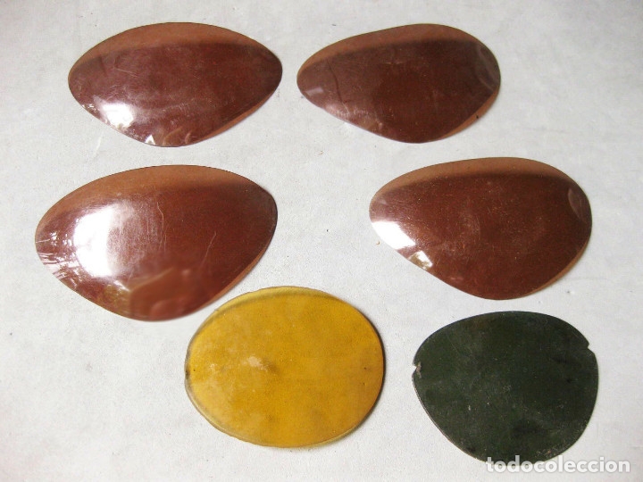 Antig&uuml;edades: Conjunto de 6 cristales de gafas. Son de celuloide y vidrio. - Foto 1