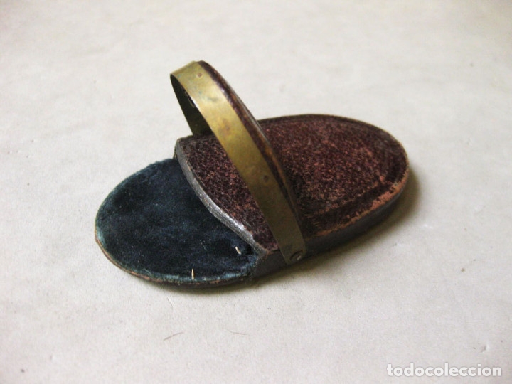 Antig&uuml;edades: Gafas de sol plegables con funda. Impertinentes. - Foto 4