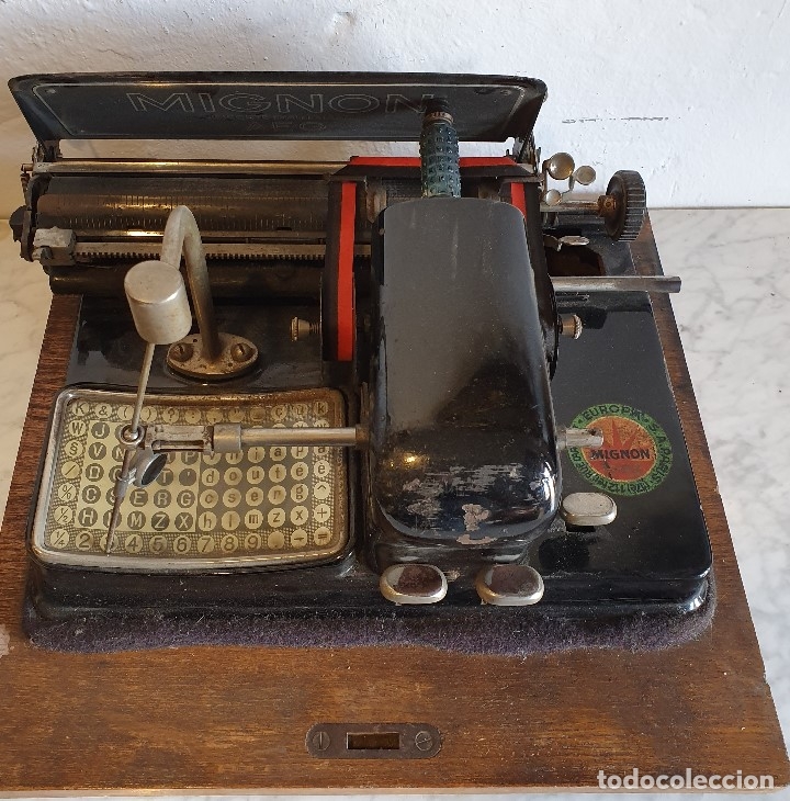 Antig&uuml;edades: ANTIGUA MAQUINA DE ESCRIBIR - Foto 2