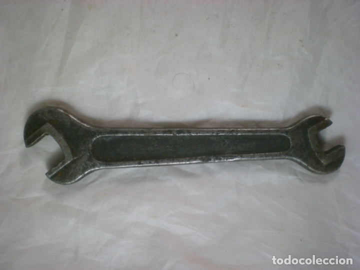 Antig&uuml;edades: Antigua Llave Fija Plana - Foto 4
