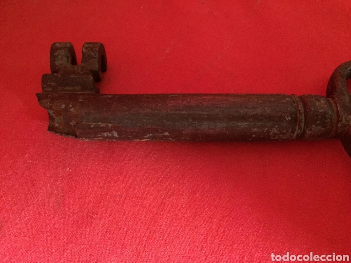Antig&uuml;edades: Llave antigua de gran tama&ntilde;o. - Foto 2