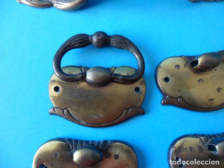 Antig&uuml;edades: Variado lote de despiece de tiradores de Bronce - Foto 5