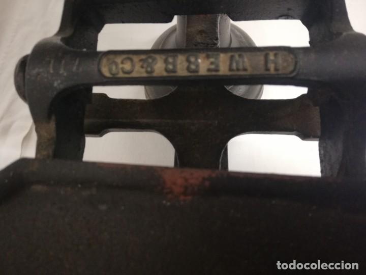 Antig&uuml;edades: Balanza inglesa con sus pesos - Foto 2