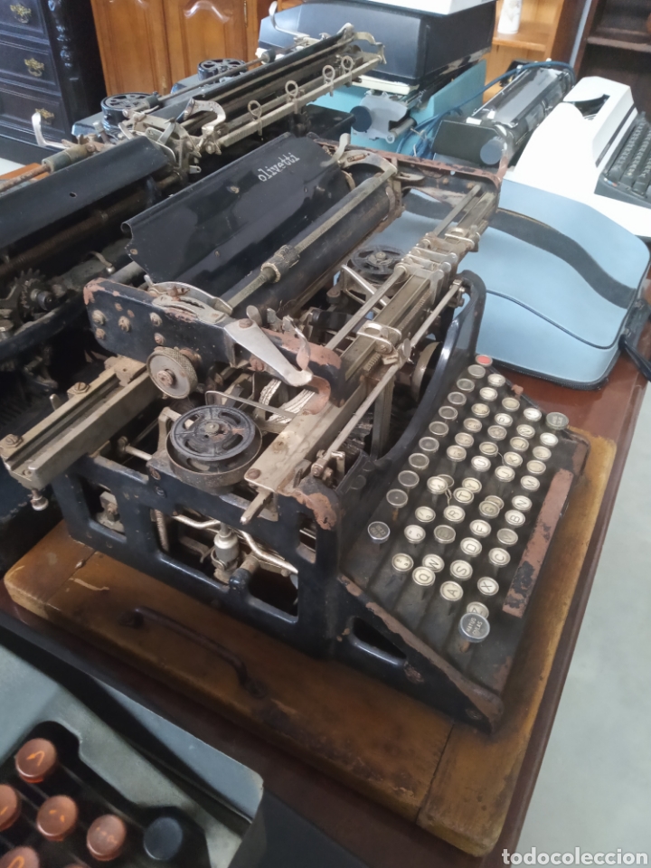 antigua maquina de escribir olivetti - Comprar Máquinas de Escribir ...