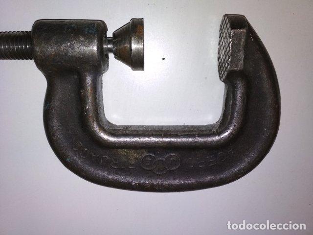 Antig&uuml;edades: ANTIGUO SARGENTO ACERO FORJADO UNE - Foto 4