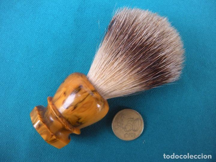 Antig&uuml;edades: BARBER&Iacute;A. BROCHA DE TEJ&Oacute;N - Foto 2