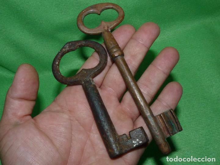 Comprar LLAVE ANTIGUA FORJADA DEL SIGLO XVII DE IGLESIA en llaves antiguas