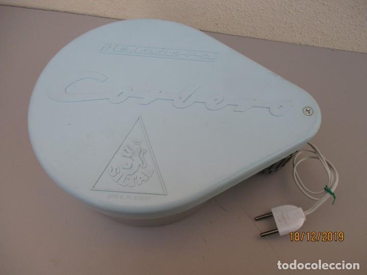 Antig&uuml;edades: Heladora corbero funciona a 125 volt va sincaja - Foto 1