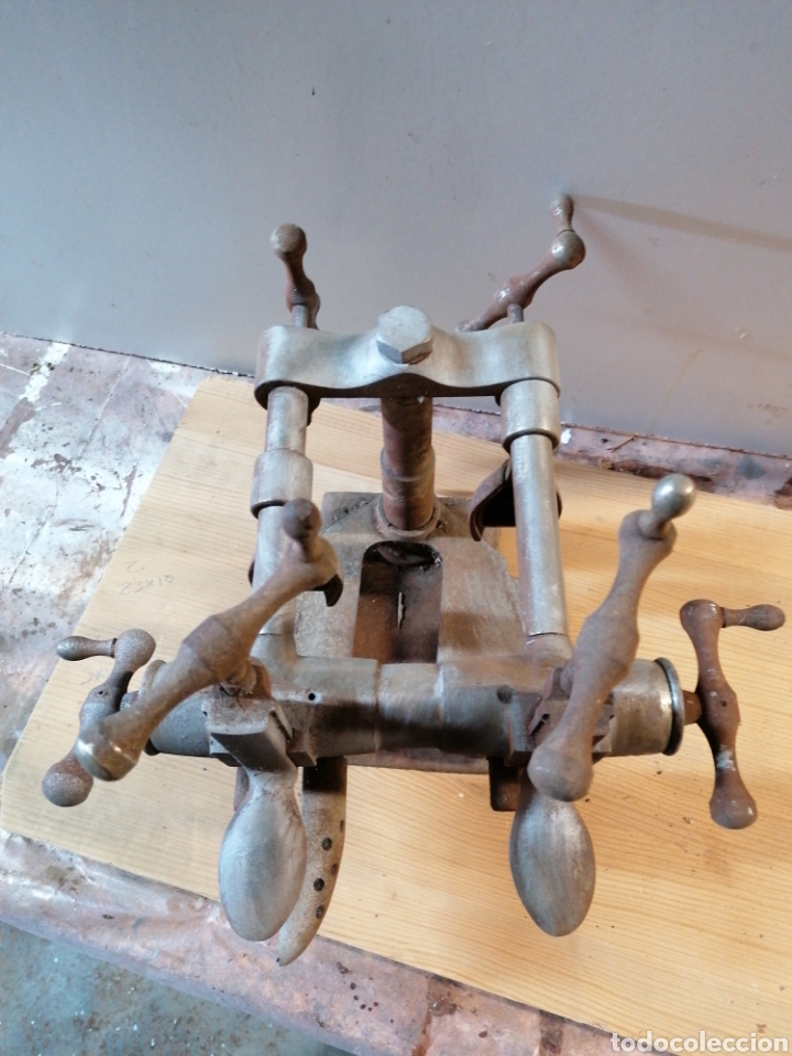 Antig&uuml;edades: M&aacute;quina reparar calzado - Foto 4