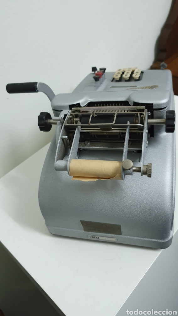 Antig&uuml;edades: M&aacute;quina calculadora antigua. - Foto 5