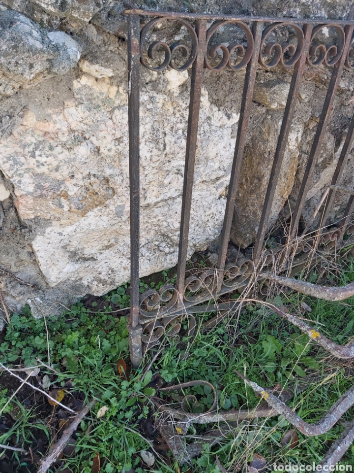Antig&uuml;edades: Balc&oacute;n en hierro macizo de principios del s. XX. - Foto 5