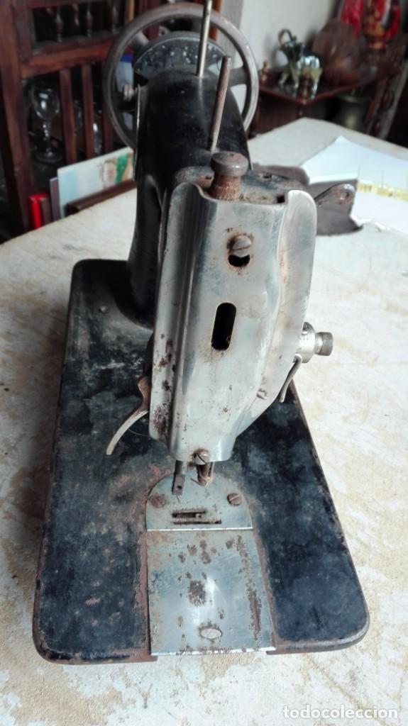 Antig&uuml;edades: M&aacute;quina de coser antigua Sigma - Foto 5