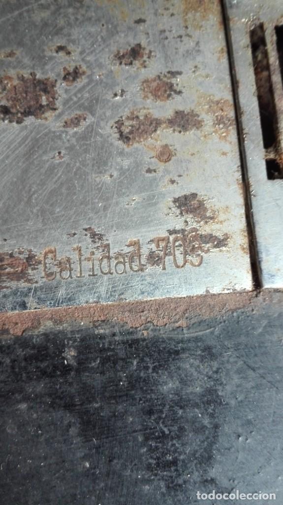 Antig&uuml;edades: M&aacute;quina de coser antigua Sigma - Foto 6