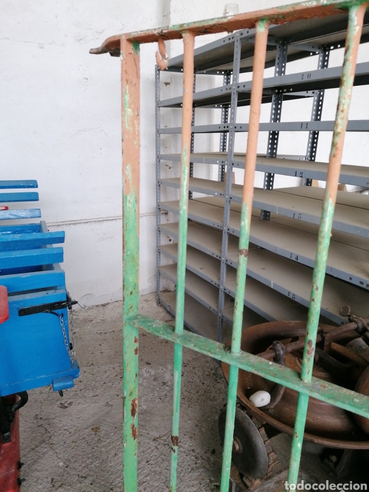 Antig&uuml;edades: Reja de forja antigua. - Foto 2
