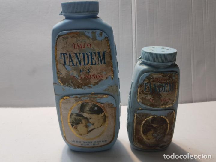Antig&uuml;edades: Botes antiguos de polvos de Talco TANDEM llenos - Foto 1