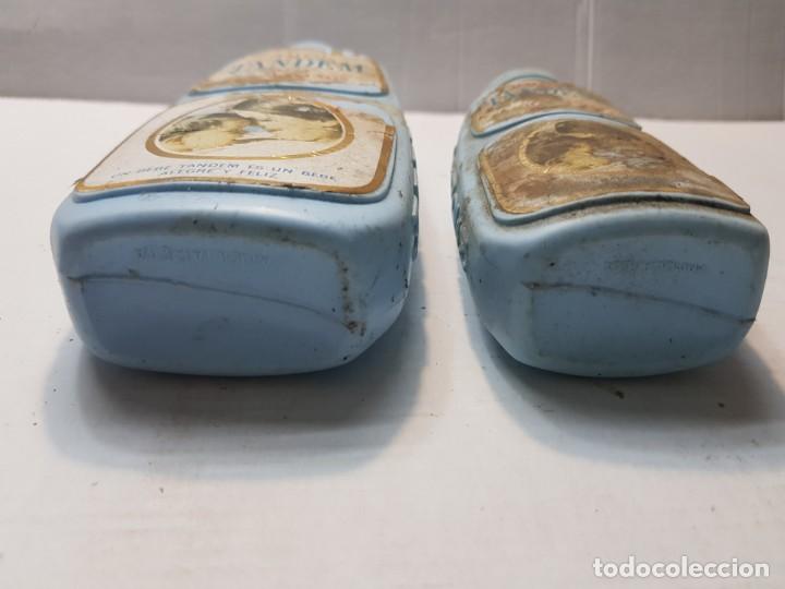 Antig&uuml;edades: Botes antiguos de polvos de Talco TANDEM llenos - Foto 4