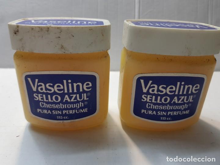 Antig&uuml;edades: Botes antiguos de VASELINE SELLO AZUL llenos - Foto 1