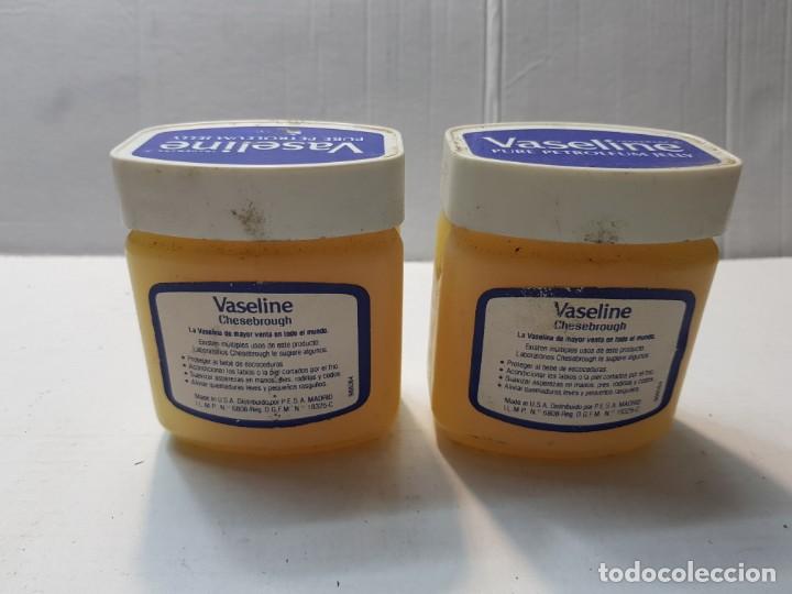Antig&uuml;edades: Botes antiguos de VASELINE SELLO AZUL llenos - Foto 2
