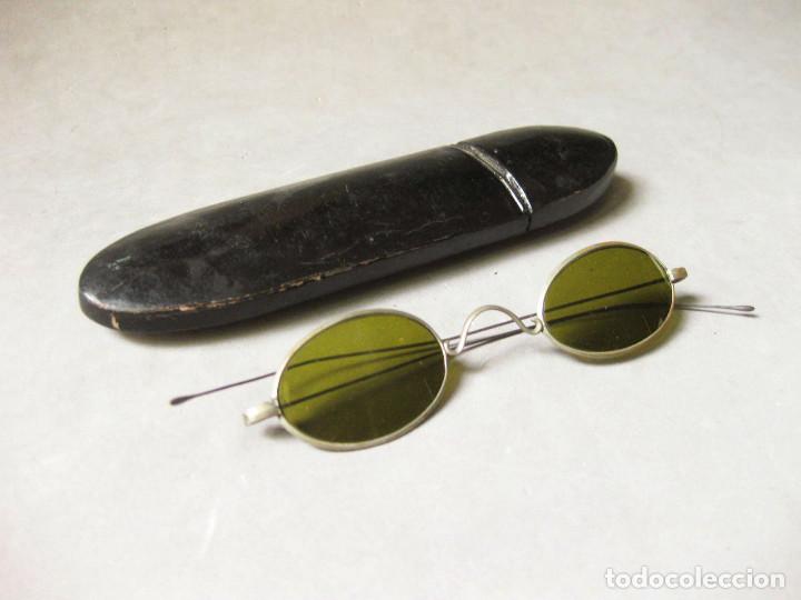 Antig&uuml;edades: Gafas de sol antiguas con funda de papel mach&eacute;. - Foto 1
