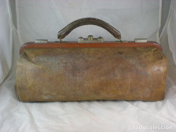 Antig&uuml;edades: Antiguo Malet&iacute;n de M&eacute;dico - 40CM - Foto 4