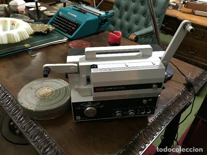 Antig&uuml;edades: Proyector a&ntilde;os 70 - Foto 1