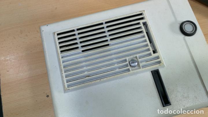 Antig&uuml;edades: ANTIGUO PROYECTOR CREO QUE DE DIAPOSITIVAS - Foto 25