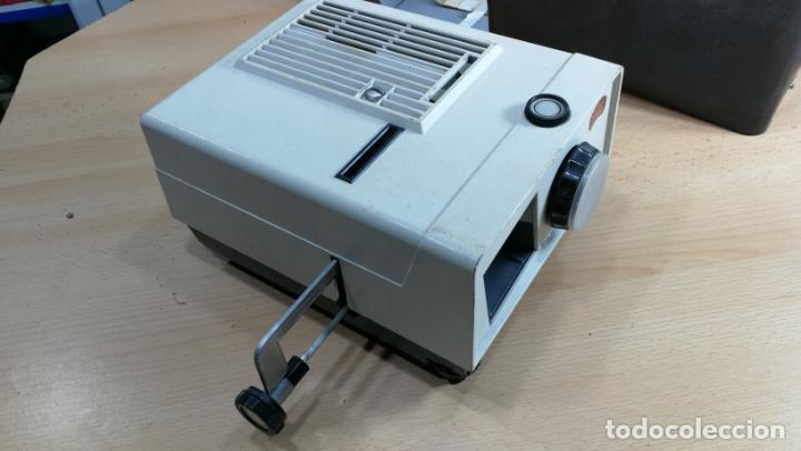 Antig&uuml;edades: ANTIGUO PROYECTOR CREO QUE DE DIAPOSITIVAS - Foto 34