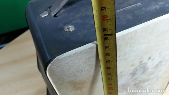 Antig&uuml;edades: ANTIGUO PROYECTOR CREO QUE DE DIAPOSITIVAS - Foto 44
