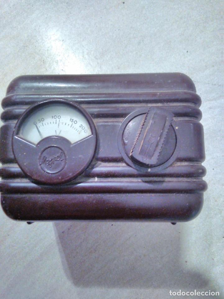 Antig&uuml;edades: Volt&iacute;metro baquelita marca Danubio Azul. - Foto 2