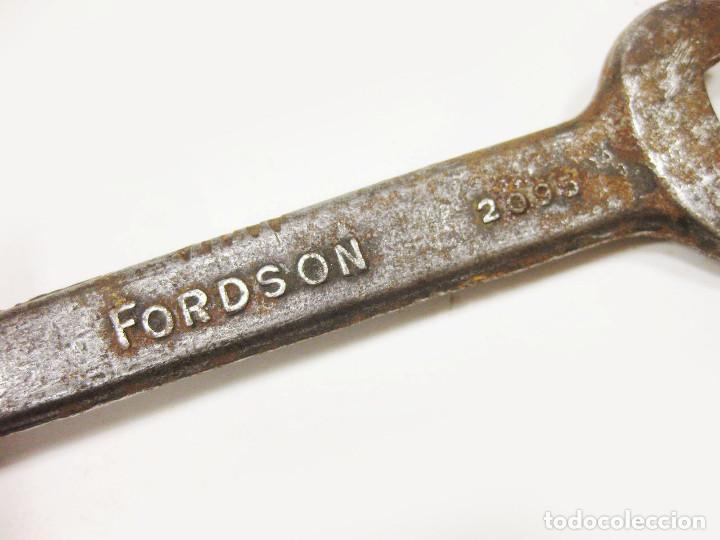 Antig&uuml;edades: Llave de tractor antiguo Fordson. - Foto 3
