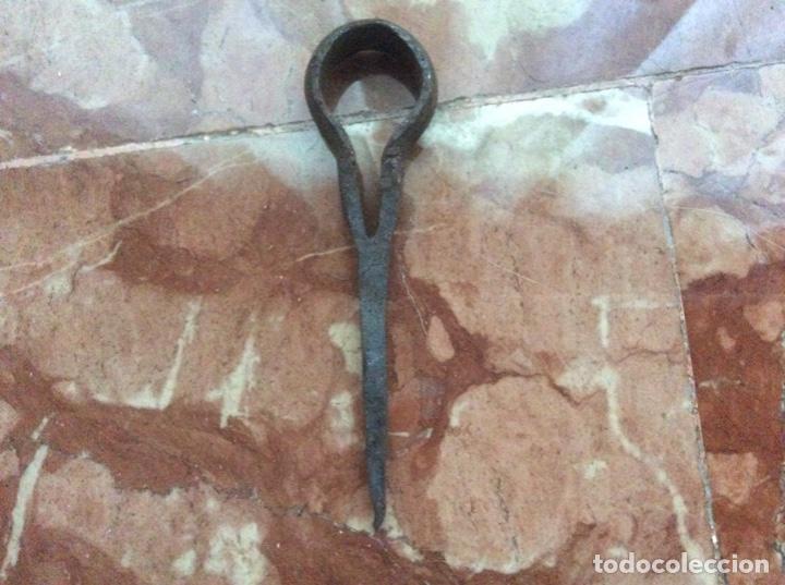 Antig&uuml;edades: Llave antigua 11cm - Foto 1