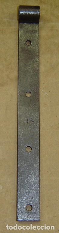Antig&uuml;edades: PIEZA DE GOLFO DE PUERTA ANTIGUO medida 25*2,5cms. - Foto 1