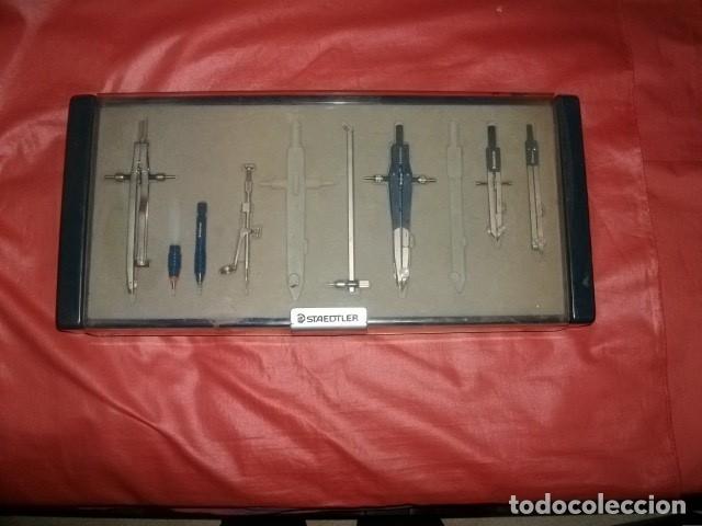 Antig&uuml;edades: EXPOSITOR INCOMPLETO DE COMPASES STAEDTLER - Foto 1