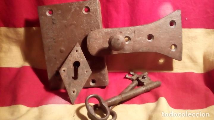Antig&uuml;edades: CERRADURA FORJA + LLAVE . - Foto 6