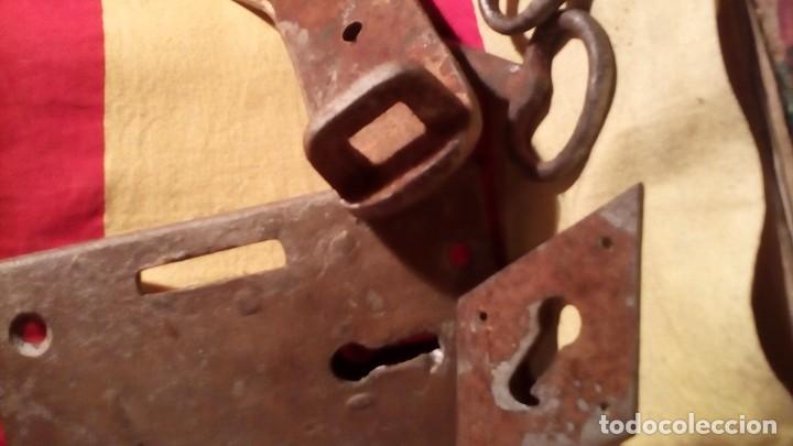 Antig&uuml;edades: CERRADURA FORJA + LLAVE . - Foto 7